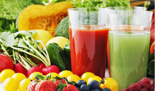Kiểu uống nước ép trái cây gây độc hại mà nhiều người vẫn hay làm