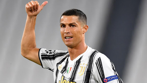 Lãnh đạo PSG úp mở về việc chiêu mộ Ronaldo