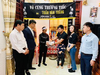 Hơn 700 triệu đồng được các nhà hảo tâm gửi sang Hàn Quốc cứu người thanh niên Việt bị u não