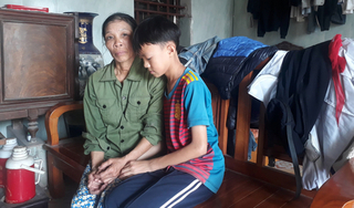 Tuổi xế chiều lão nông chạy ăn lo vợ ốm, cháu nội bị bố mẹ bỏ rơi