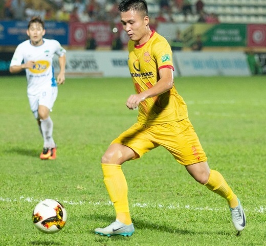 CLB Nam Định sẵn sàng ký hợp đồng với cầu thủ Quảng Nam
