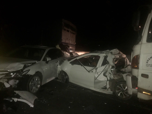 Tai nạn liên hoàn giữa 6 ô tô, cao tốc Trung Lương kẹt cứng hơn 10 km