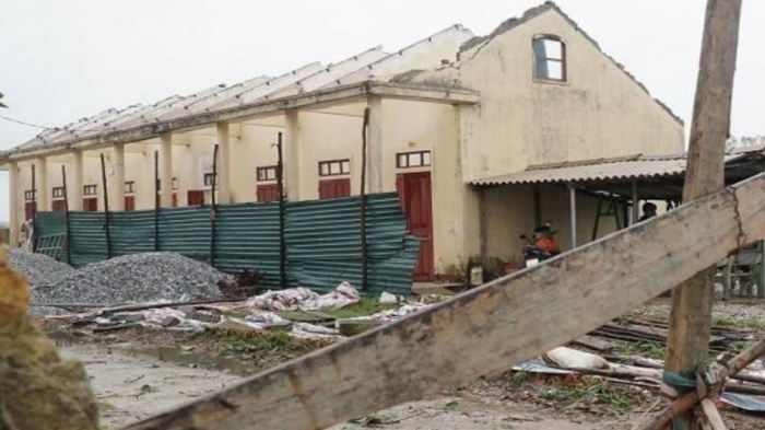 Quảng Bình hư hỏng 1.900 nhà, thiệt hại 450 tỷ do bão số 13