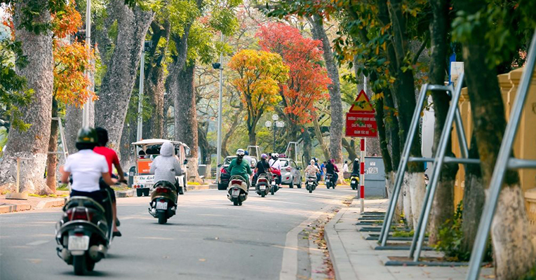 Miền Bắc tăng nhiệt, Nam Bộ mưa rào bất chợt vào chiều và tối