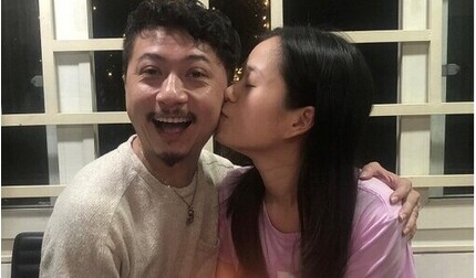 Lâm Vỹ Dạ - Hứa Minh Đạt trao nhau nụ hôn ngọt ngào trong tiệc sinh nhật 