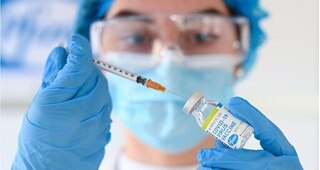 Vaccine Covid-19 của Nga tăng hiệu quả lên 96,2%