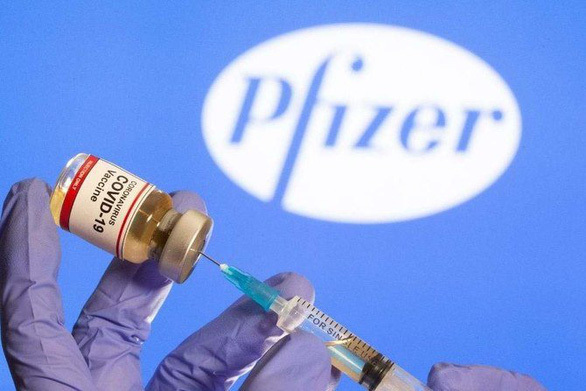 Thêm một nước cấp phép sử dụng vaccine của Pfizer/BioNTech