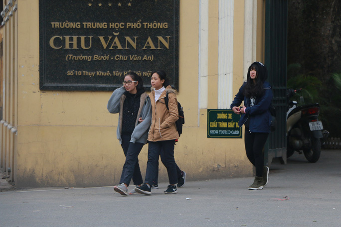 Hà Nội điều chỉnh giờ học để học sinh không phải đến trường quá sớm vì trời rét đậm