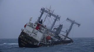 Tàu nước ngoài chìm ở biển Phú Quý: Tìm thấy 12 thuyền viên, 1 người tử vong