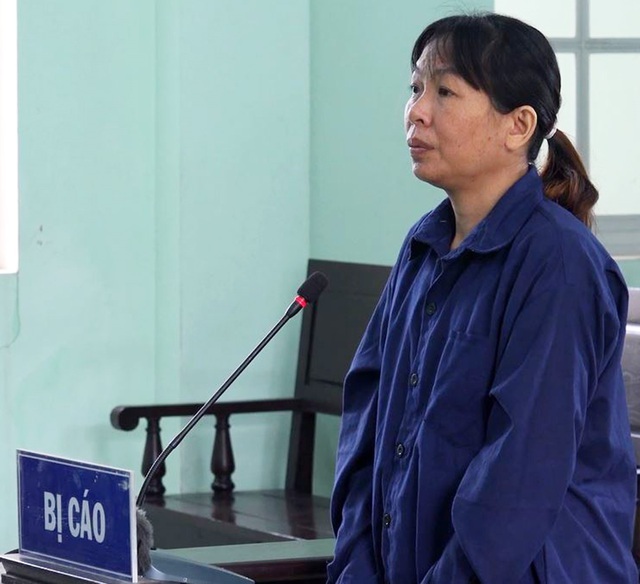 Nữ nhân viên y tế 'dỏm' chế vác xin Covid-19 giả lĩnh án