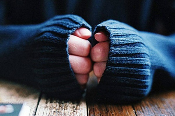 Chân tay lạnh vào mùa đông, tưởng bình thường nhưng là dấu hiệu bệnh nguy hiểm