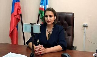 Nghị sĩ Nga gây tranh cãi vì tuyên bố mải ngắm “bộ ngực đẹp” của nữ bộ trưởng