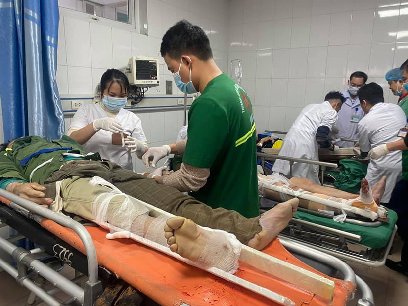NÓNG: Tai nạn rơi vận thăng nghiêm trọng ở Nghệ An, nhiều người thương vong
