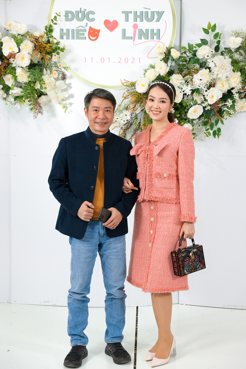 Dàn sao Việt tới dự hôn lễ của 'MC có nụ cười đẹp nhất VTV' và chồng kém 5 tuổi