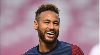 Neymar trở lại tập luyện sau 1 tháng dưỡng thương