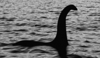 Cuối cùng sự thật về quái vật bí ẩn hồ Loch Ness hàng trăm năm cũng được giải đáp