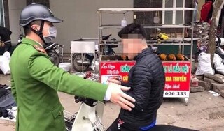 Hà Nội: Không đeo khẩu trang nơi công cộng, 29 người bị phạt gần 50 triệu đồng 