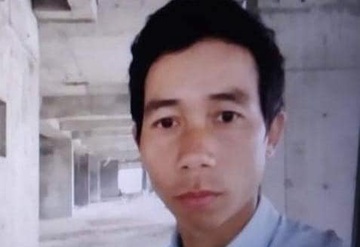 Truy tìm gã chồng đâm vợ tử vong rồi mang dao bỏ trốn