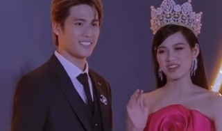 Hoa hậu Đỗ Thị Hà phủ nhận 'chảnh' khi từ chối đồng nghiệp nam ôm eo chụp ảnh