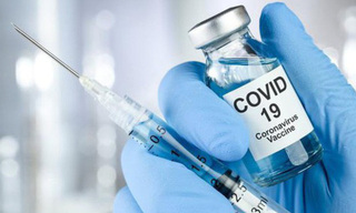 475.000 nhân viên y tế dự kiến tiêm vaccine COVID-19 ngay trong tháng 3