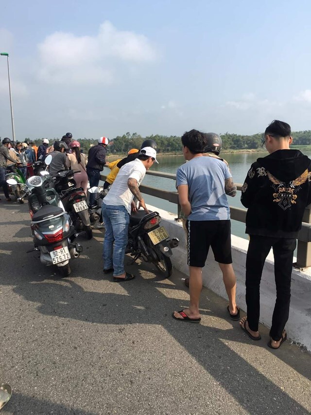 Quảng Nam: Tìm thấy thi thể nam thanh niên nhảy cầu Câu Lâu tự tử