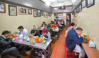 Mở cửa quán ăn, cà phê tại Hà Nội từ 0 giờ ngày 2/3