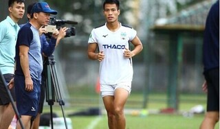 Sai sót hy hữu của CLB khiến cầu thủ Lê Văn Sơn vắng mặt hết lượt đi V.League