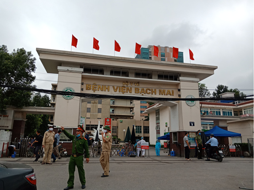 Bộ Y tế yêu cầu Bệnh viện Bạch Mai tạm thời không tăng giá dịch vụ y tế