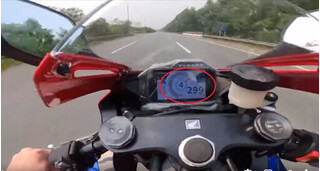 Truy tìm tài xế xe mô tô chạy tốc độ gần 300km/h trên Đại lộ Thăng Long