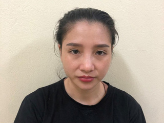 Nữ giáo viên ở Hà Nội tiêu thụ hàng cấm bị truy bắt