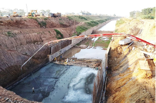 Dự án trọng điểm cải tạo sông Tích 7.000 tỷ đồng bị đình trệ