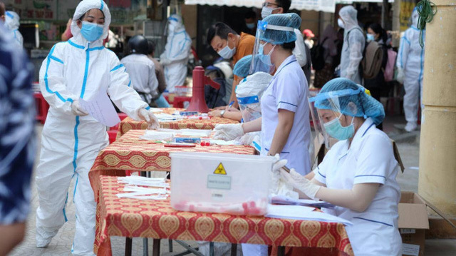 Nghệ An giãn cách xã hội thị xã Hoàng Mai, phong tỏa 5 thôn sau ca mắc Covid-19 lây nhiễm cộng đồng đầu tiên