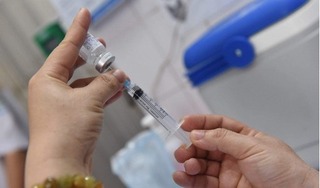Nóng: Nữ nhân viên y tế tử vong sau tiêm vắc xin Covid-19 do sốc phản vệ