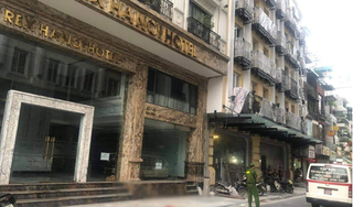 Hà Nội: Người đàn ông nhảy từ nóc khách sạn 11 tầng xuống đất tử vong