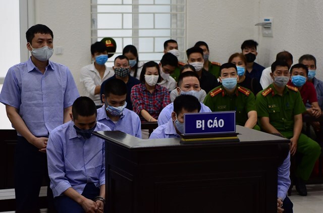 Xét xử 4 cựu thanh tra giao thông bảo kê xe vua ở Hà Nội