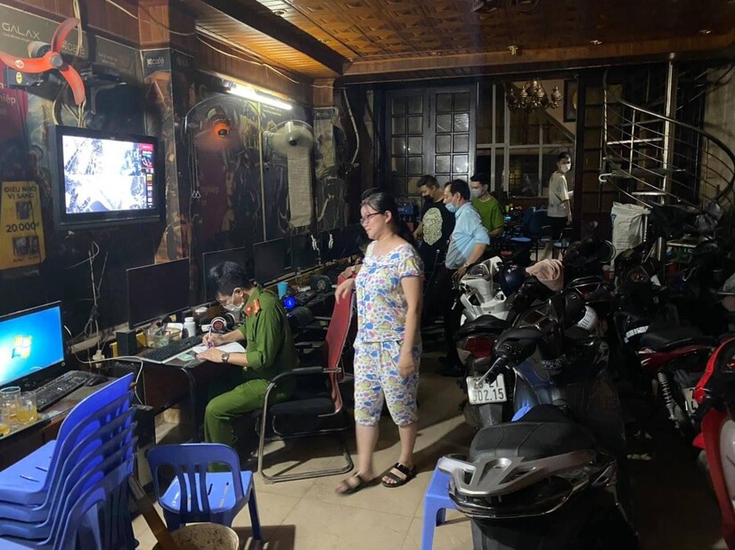 Hà Nội: 2 quán game online hoạt động trái phép bị phạt 30 triệu đồng 