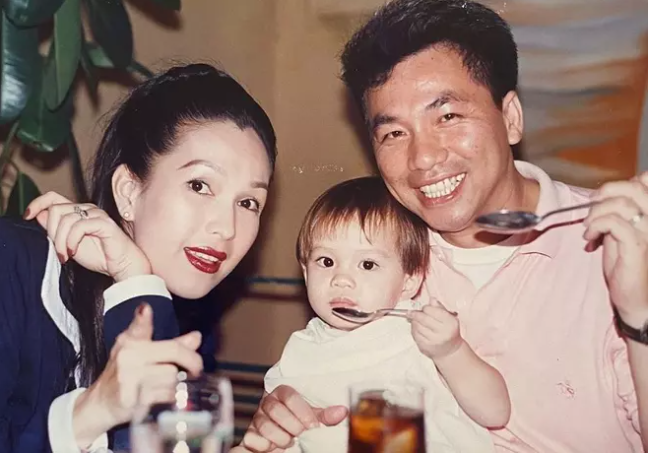 Cuộc sống giàu sang, hôn nhân viên mãn của 3 biểu tượng nhan sắc Việt những năm 90