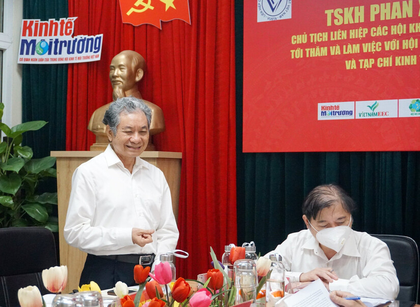 TSKH Phan Xuân Dũng, Chủ tịch VUSTA thăm, làm việc với VIASEE và TC Kinh tế Môi trường