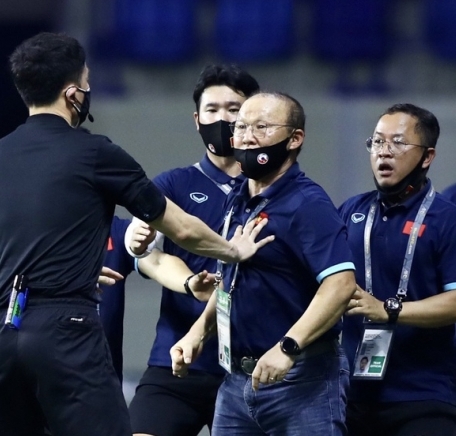 HLV Park Hang Seo không được liên lạc với tuyển Việt Nam