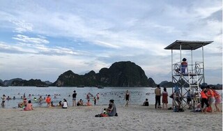 Quảng Ninh: Cho phép mở lại hoạt động tập trung đông người có kiểm soát