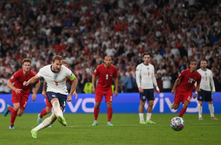 Harry Kane tỏ ra vui sướng khi giúp tuyển Anh vào chung kết