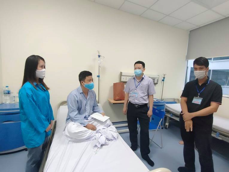 Phó trưởng Công an xã ở Hà Nội bị đánh nhập viện trong đêm khi đi nhắc nhở phòng dịch Covid-19