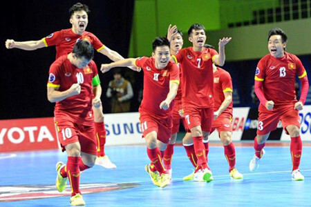 Việt Nam và Thái Lan bỏ World Cup Futsal 2021 là tin đồn thất thiệt