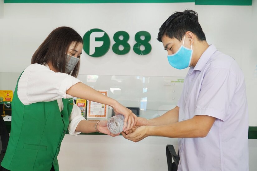 F88 tặng gói bảo hiểm đặc biệt hỗ trợ mùa dịch “Vững Tâm An” cho 100% cán bộ nhân viên