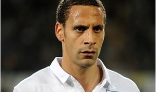 Ferdinand chỉ trích gay gắt tiền vệ MU