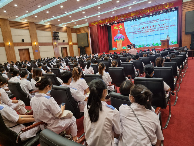 Hải Phòng cử 200 bác sỹ, điều dưỡng, sinh viên ngành y chi viện cho Hà Nội chống dịch COVID-19