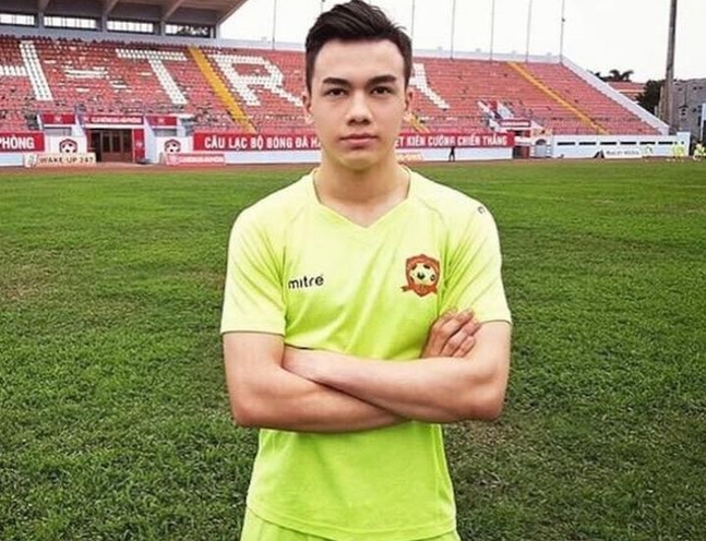 Tiền vệ Andrey gia nhập đội bóng Phú Thọ