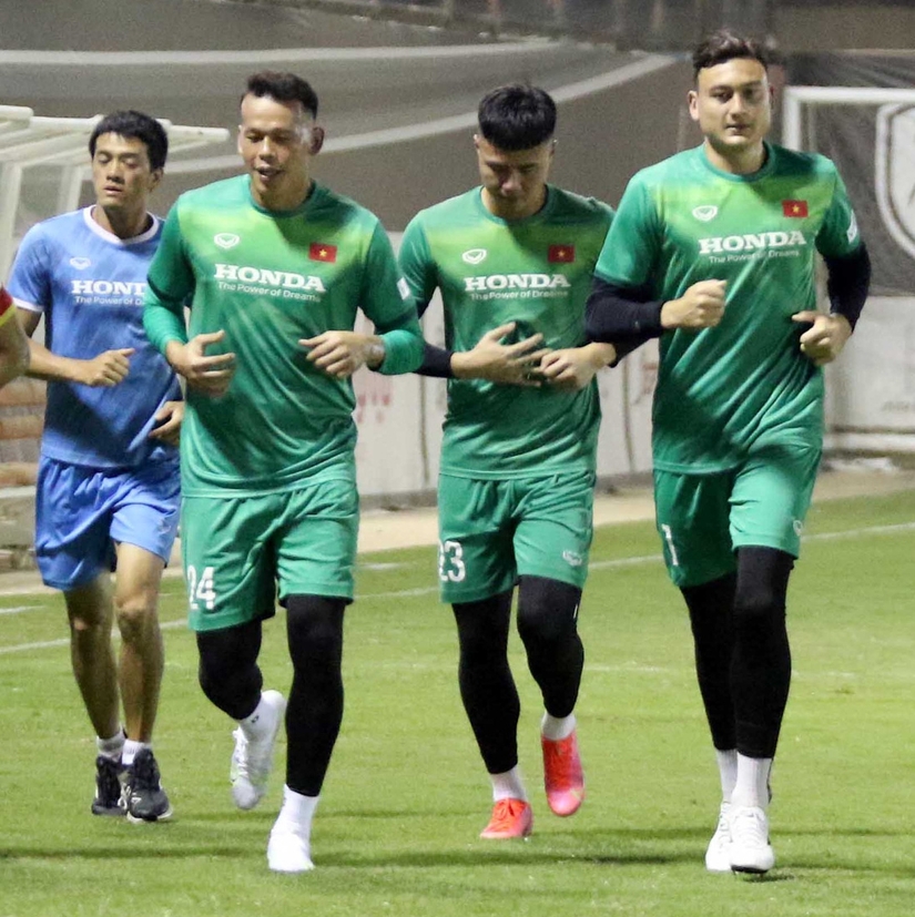 Đặng Văn Lâm chính thức lỡ hẹn với AFF Cup 2021