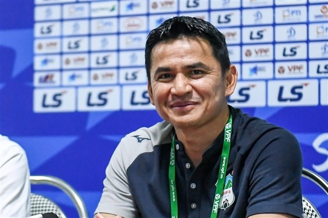 Liên đoàn bóng đá Thái Lan vẫn chưa từ bỏ Kiatisak
