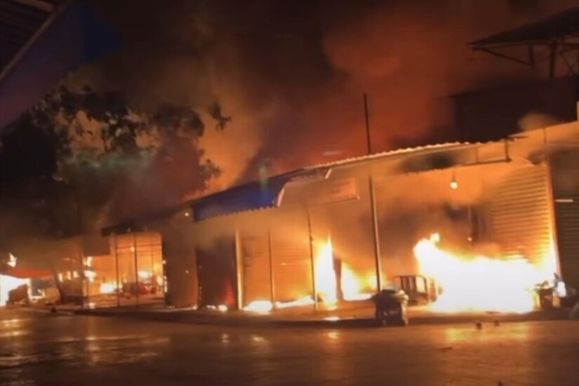 Hải Phòng: Cháy lớn tại chợ Núi Đèo, hàng trăm ki-ốt bị thiêu rụi